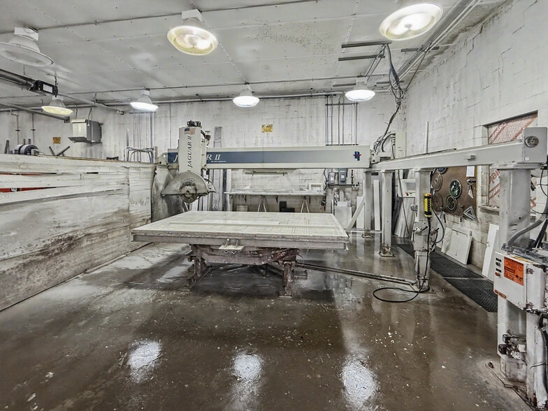 More Photos Of 421 W Street Rd, Kennett Square Showroom For Sale