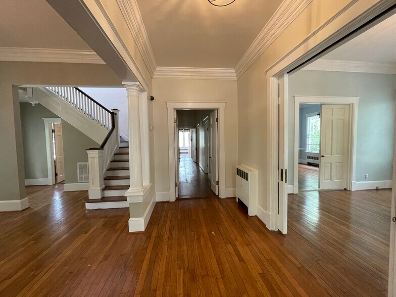 More Photos Of 509 Nash St W, Wilson Loft Creative Space For Sale