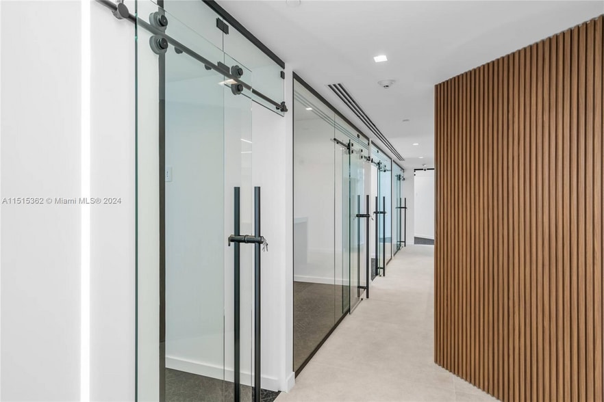 More Photos Of 1300 Brickell Bay Dr, Miami Apartments For Sale