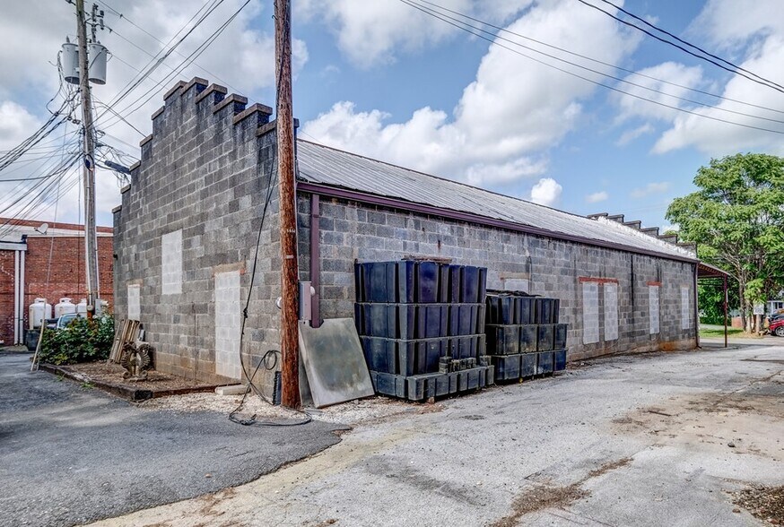 More Photos Of 48 Alley St, Murphy Storefront Retail Office For Sale
