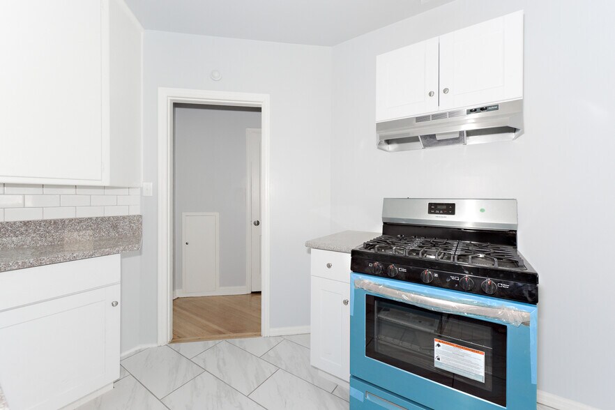 More Photos Of 1186 N New Hampshire Ave, Los Angeles Apartments For Sale