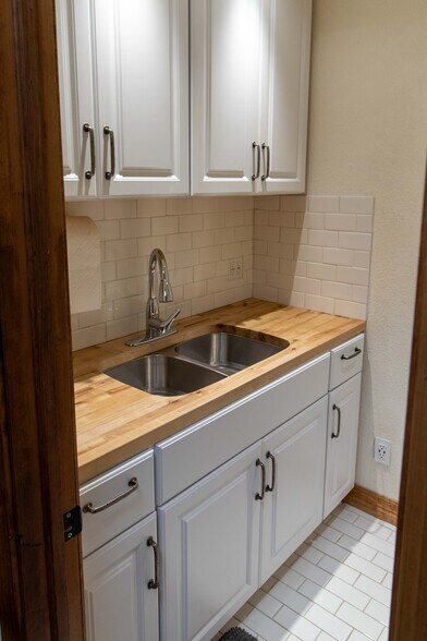 More Photos Of 135-137 Colorado Ave, Telluride Office For Lease