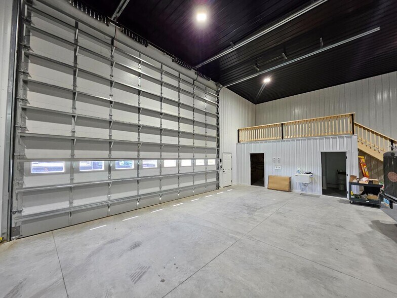 More Photos Of 6476 30th Ave NE, Rugby Showroom For Sale