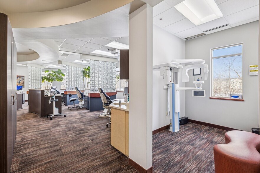 More Photos Of 3340 Sherman Ct, Eagan Medical For Sale