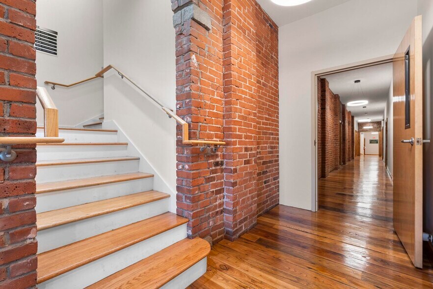 More Photos Of 51 N Main St, Southington Office For Lease