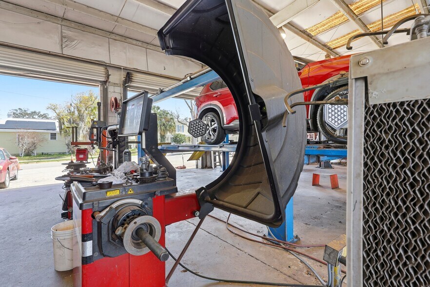 More Photos Of 2350 N Ponce De Leon Blvd, Saint Augustine Service Station For Sale