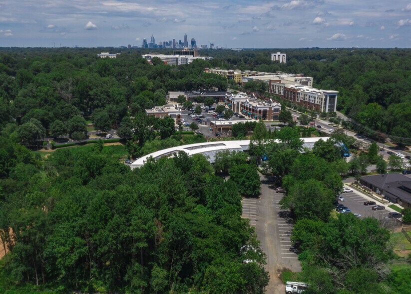 More Photos Of 5200 Park Rd, Charlotte Office For Lease