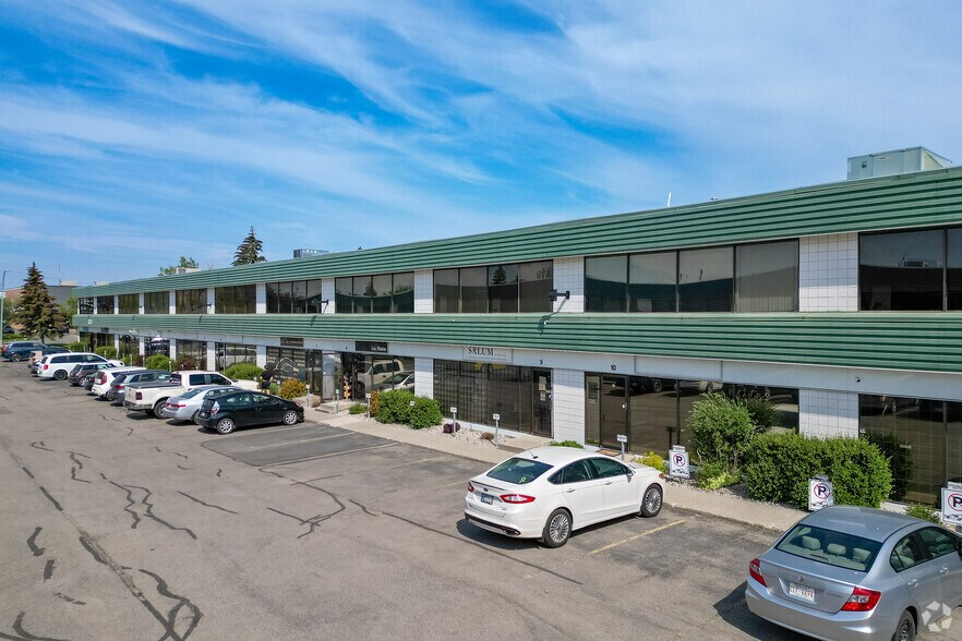 More Photos Of 3620 29th St NE, Calgary Warehouse For Lease