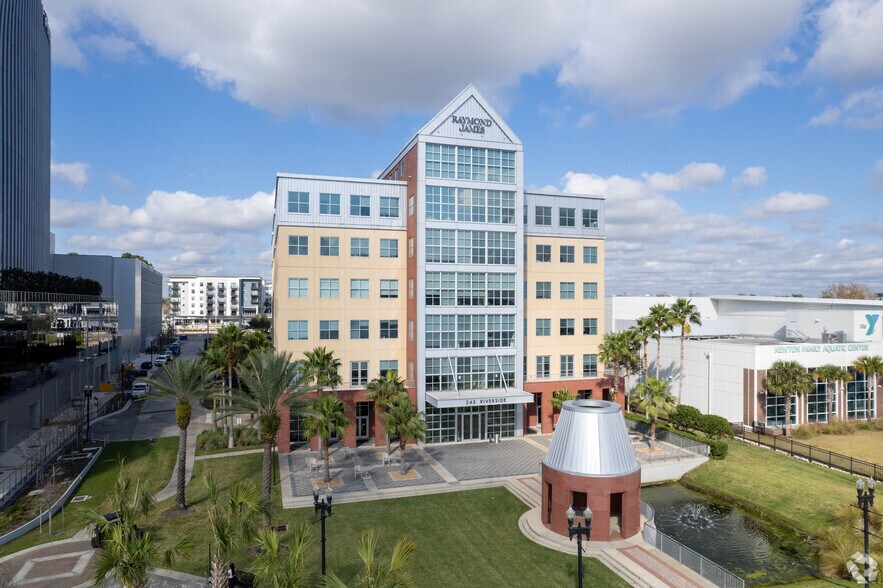 More Photos Of 245 Riverside Ave, Jacksonville Coworking Space