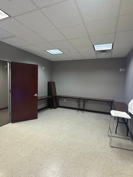 More Photos Of 10100 W Charleston Blvd, Las Vegas Medical For Lease