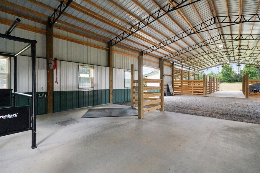 More Photos Of 7780 N Whippoorwill Ter, Hernando Sports And Entertainment For Sale