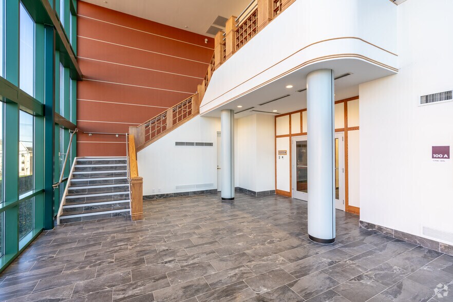 More Photos Of 100 Corporate Center Dr, Camp Hill Medical For Sale