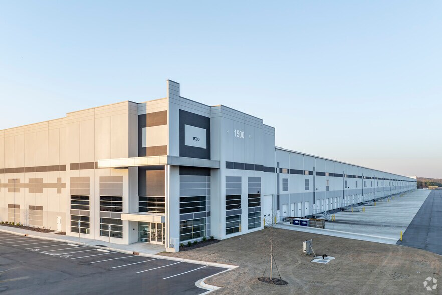 Primary Photo Of 1500 Delta Dr, Gastonia Distribution For Lease