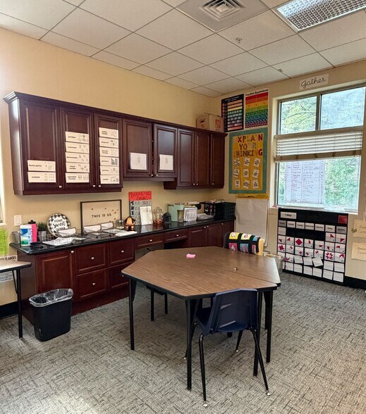 More Photos Of 8040 Southpark Ln, Littleton Office For Lease