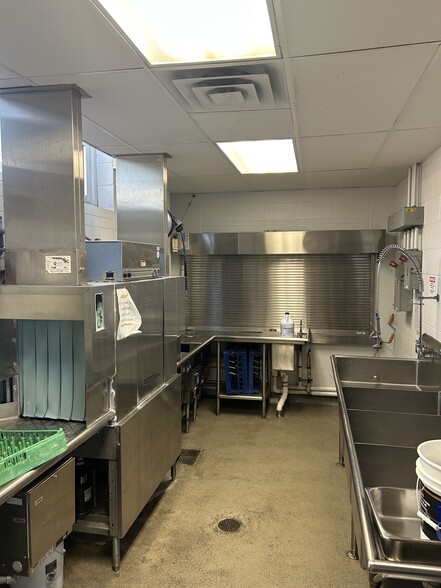 More Photos Of 4531 NE 44th Ter, Kansas City Schools For Sale