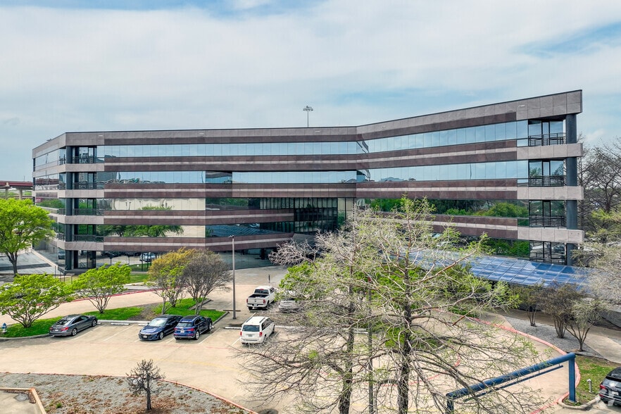 More Photos Of 500 N Central Expy, Plano Office For Sale