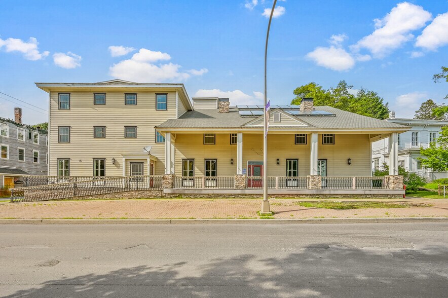 More Photos Of 56 Main St, Stamford Hotel For Sale