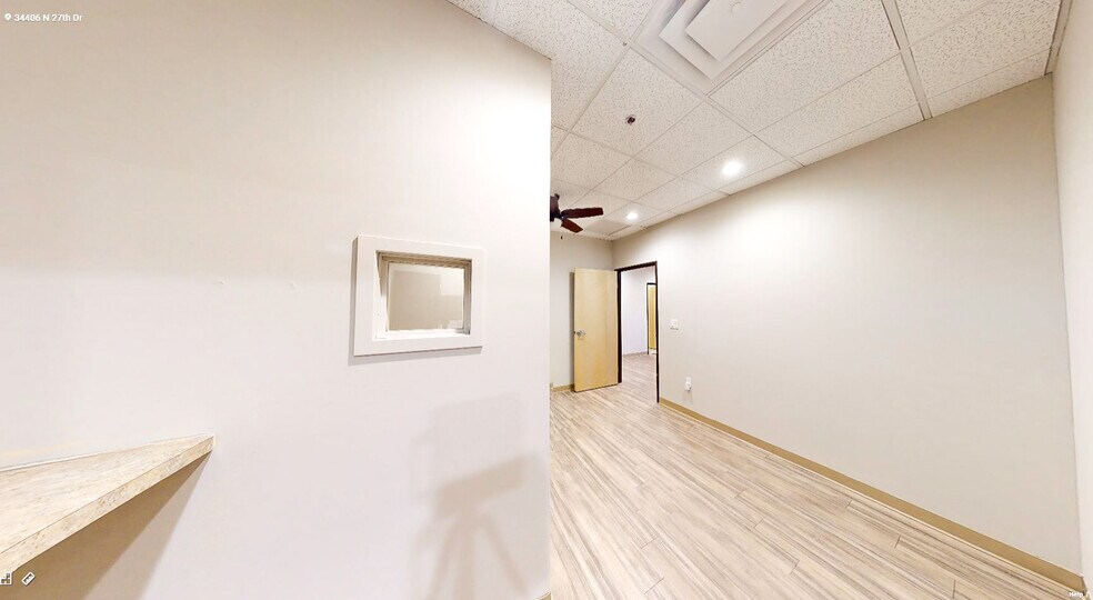 More Photos Of 34406 N 27th Dr, Phoenix Medical For Lease