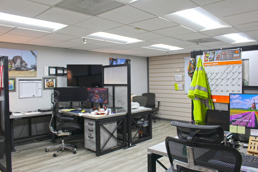 More Photos Of 101 Ritchie Rd, Capitol Heights Warehouse For Sale