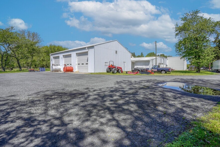 More Photos Of 1600-1624 N Little Creek Rd, Dover Warehouse For Sale
