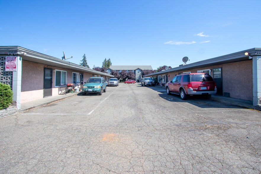 More Photos Of 7603 Pacific Ave, Tacoma Apartments For Sale