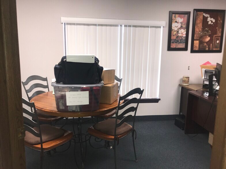 More Photos Of 227 N Jefferson St, New Castle Medical For Sale