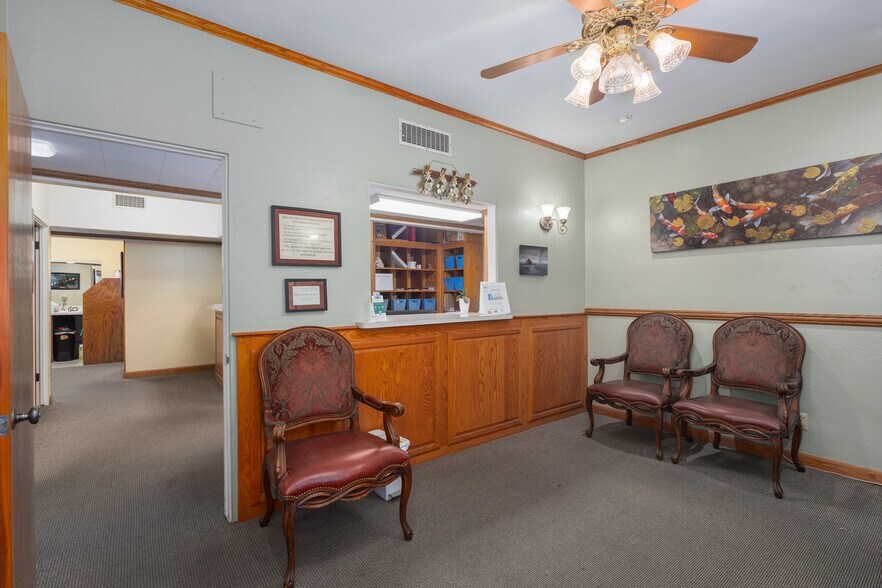 More Photos Of 504 E Church St, Santa Maria Office For Sale