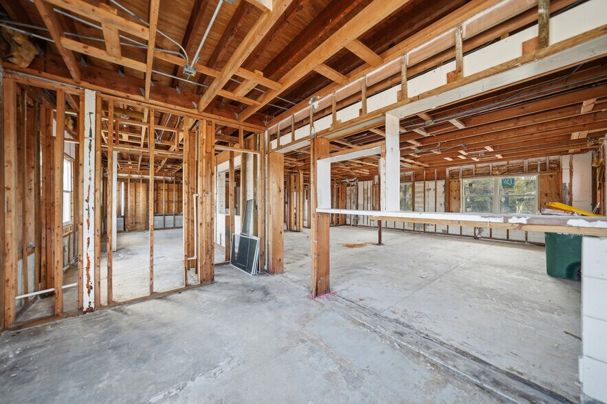 More Photos Of 1261 Beach Rd, Englewood Storefront Retail Residential For Sale