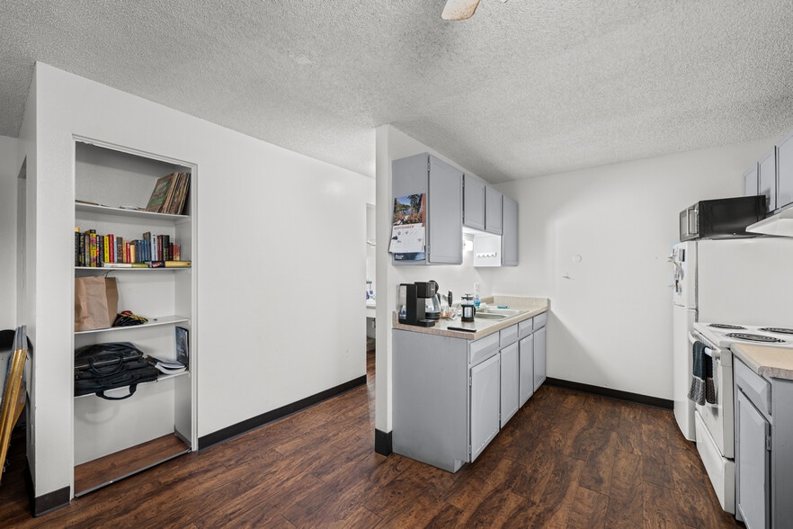 More Photos Of 10527 W 6th Pl, Lakewood Apartments For Sale