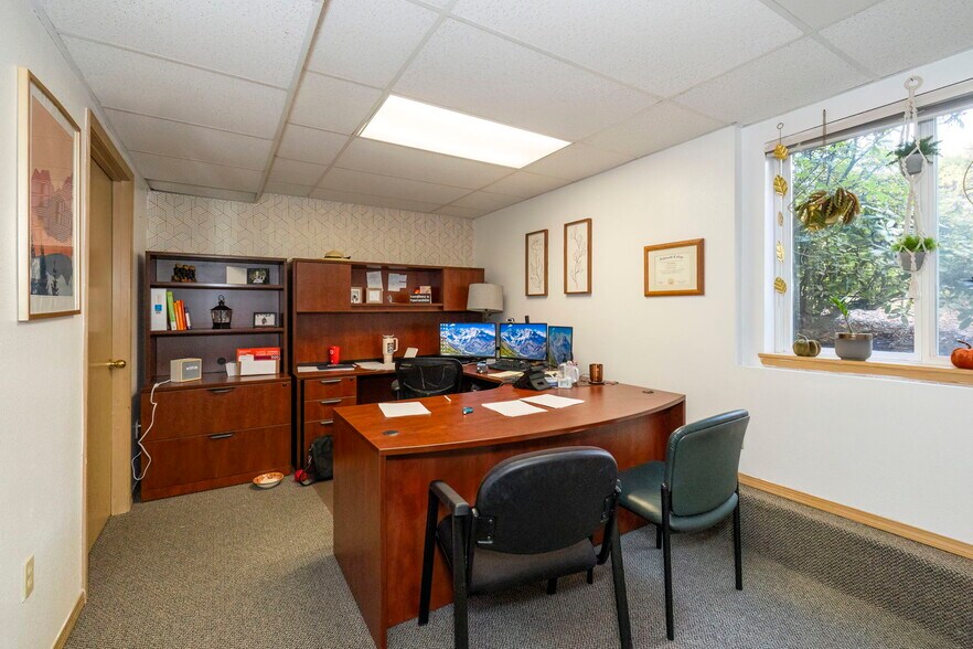 More Photos Of 104 Tremont Ave, Port Orchard Medical For Sale