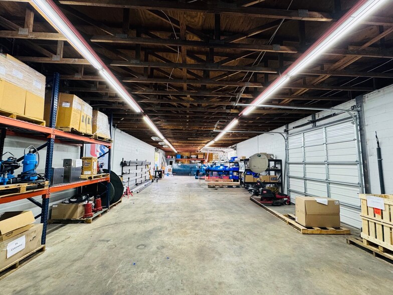 More Photos Of 2877 Edison Ave, Jacksonville Warehouse For Sale