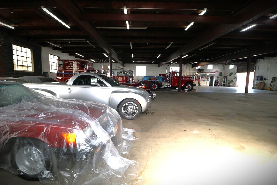 More Photos Of 156 E 15th St, Paterson Warehouse For Sale