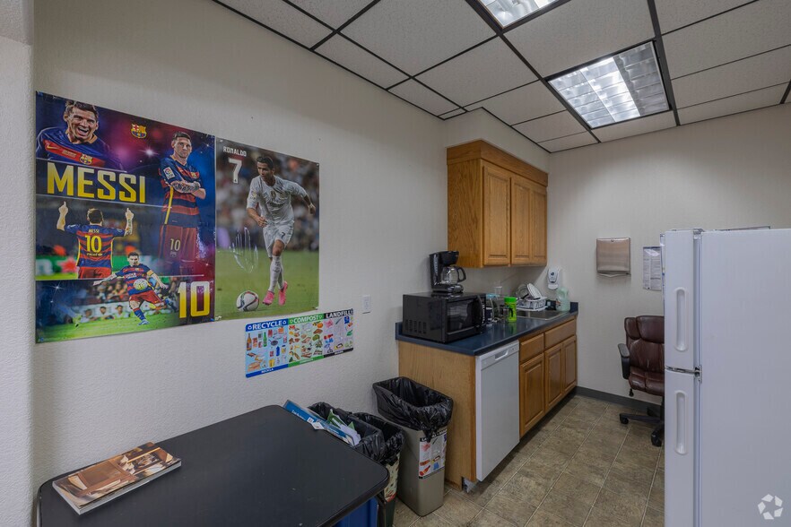 More Photos Of 135 Camino Dorado, Napa Office For Sale
