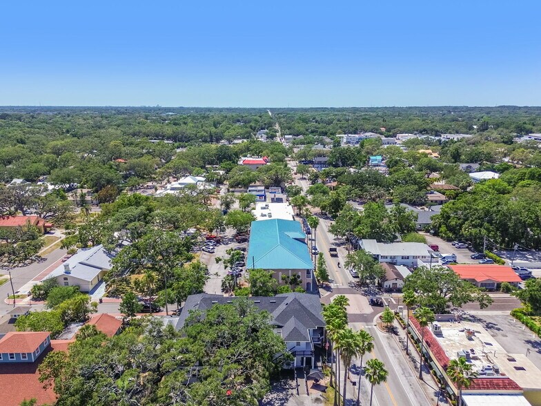 More Photos Of 454 Main St, Safety Harbor Storefront Retail Residential For Sale