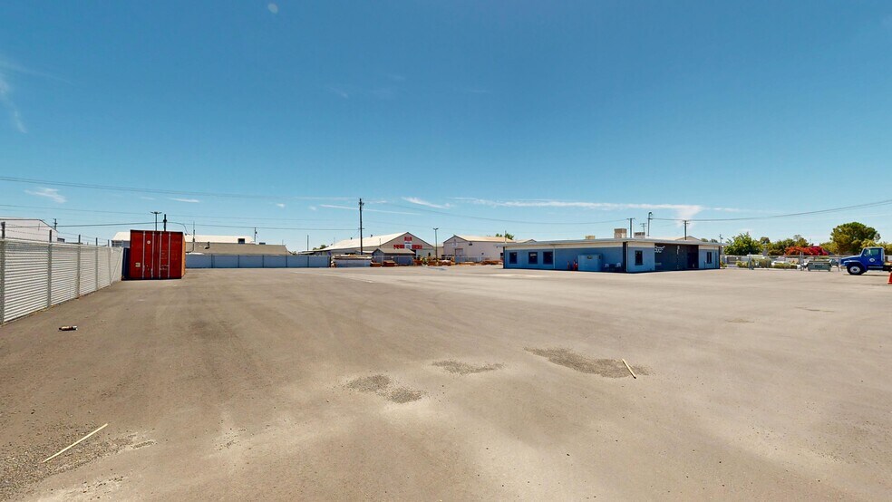 More Photos Of 8180 Industrial Pky, Sacramento Industrial For Lease