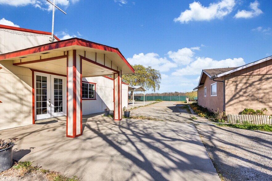 More Photos Of 9503 Barber Rd, Galt Land For Sale