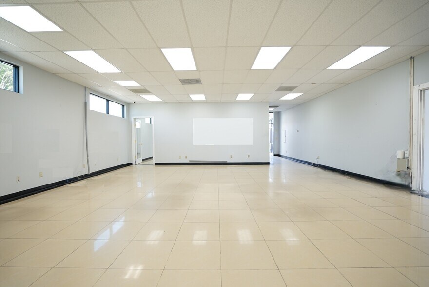 More Photos Of 4816 Temple City Blvd, Temple City Office For Lease