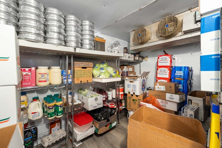 More Photos Of 179 Vermont Route 100 N, Wilmington Specialty For Sale