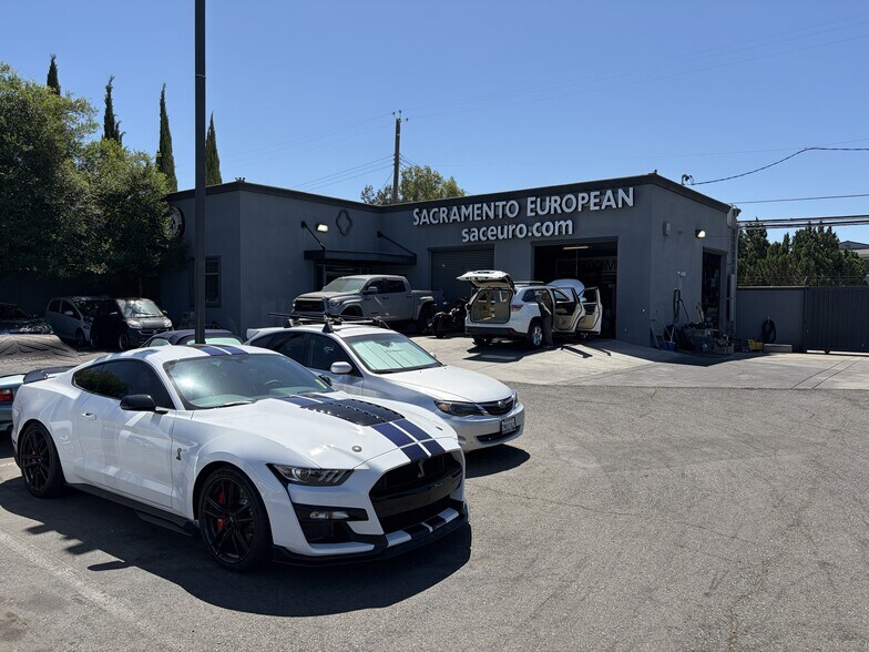 More Photos Of 2216 Sutterville Rd, Sacramento Auto Dealership For Lease