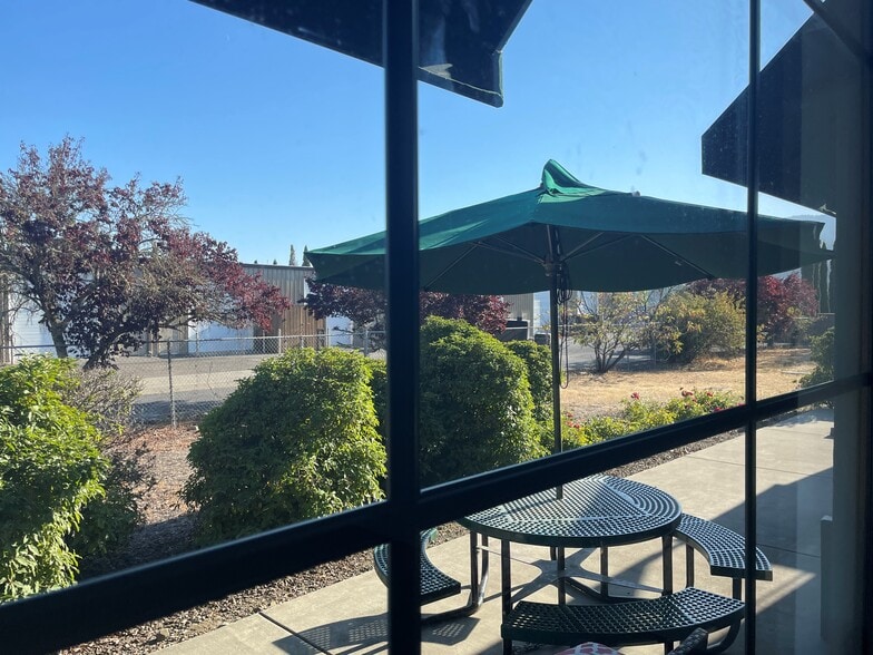 More Photos Of 807 St Helena Hwy, Saint Helena Office For Lease