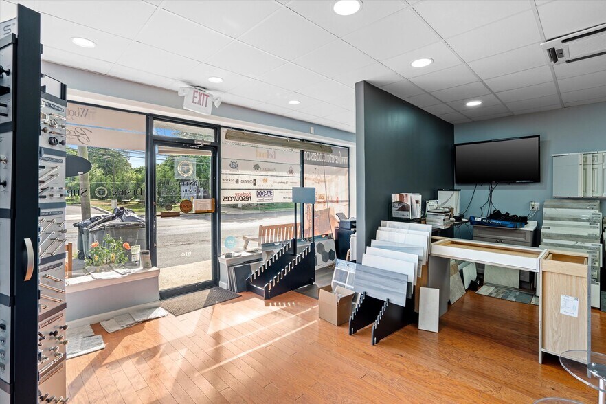 More Photos Of 610 Bear Tavern Rd, Ewing Freestanding For Lease