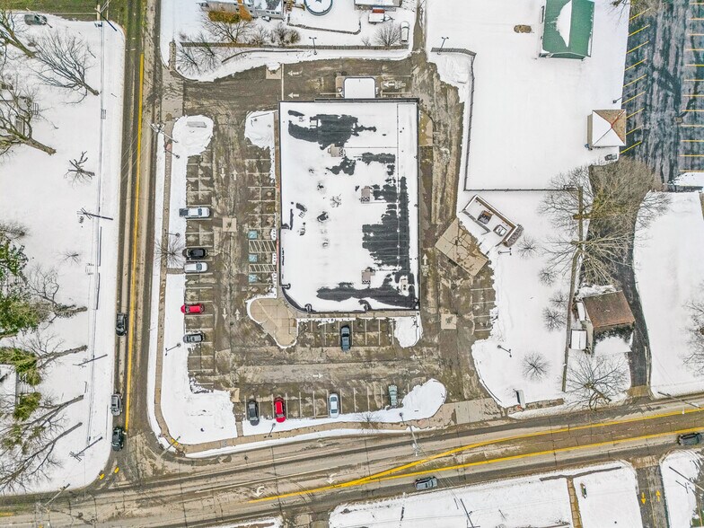 More Photos Of 335 Main St, Greenville Drugstore For Sale