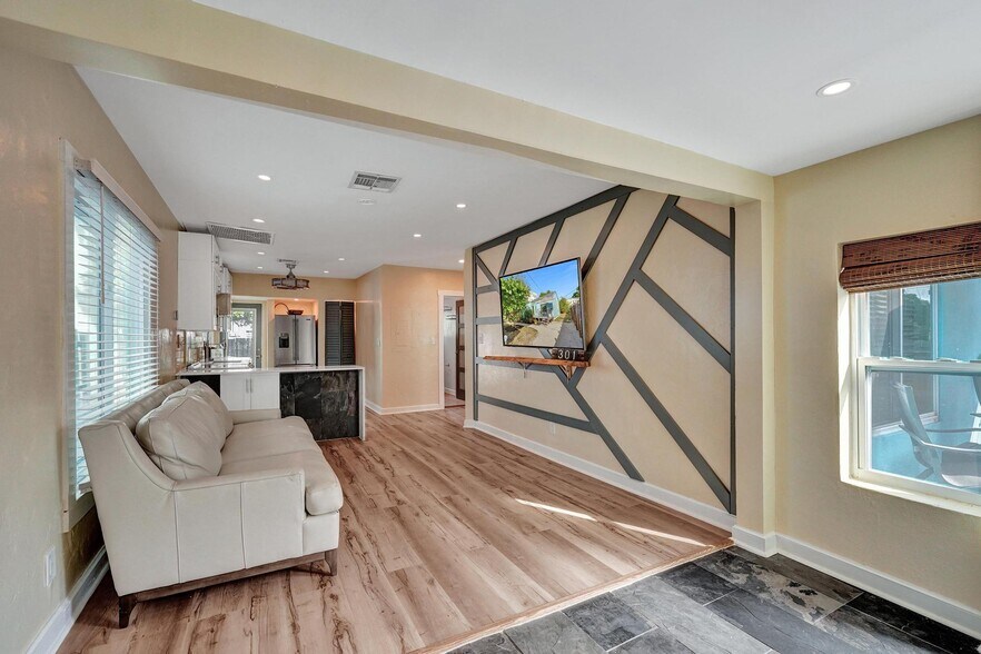 More Photos Of 301 SW 9th St, Fort Lauderdale Apartments For Sale