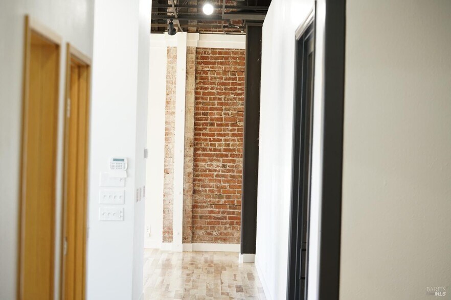 More Photos Of 401 Mendocino Ave, Santa Rosa Office For Lease