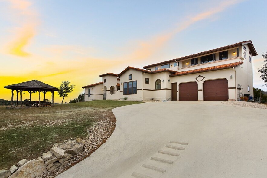 More Photos Of 217 Saddle Wood Trl, Comfort Land For Sale