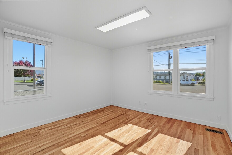 More Photos Of 15813 E Sprague Ave, Spokane Valley Land For Lease