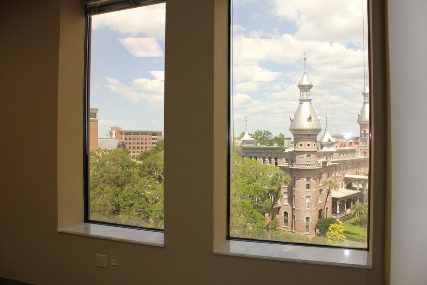 More Photos Of 320 W Kennedy Blvd, Tampa Office For Lease