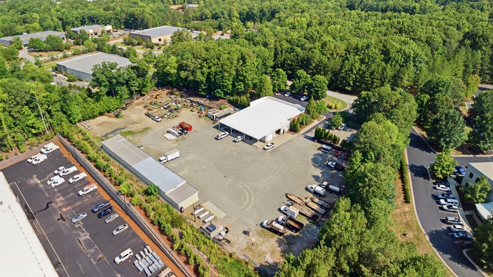 Primary Photo Of 131 Tradition Trl, Holly Springs Flex For Lease