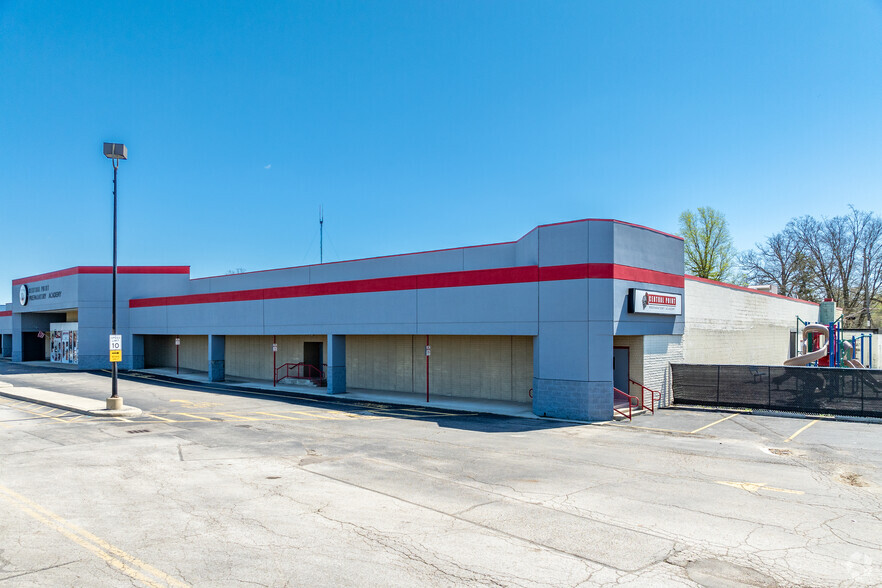 Primary Photo Of 612-690 Harrisburg Pike, Columbus Storefront Retail Office For Lease