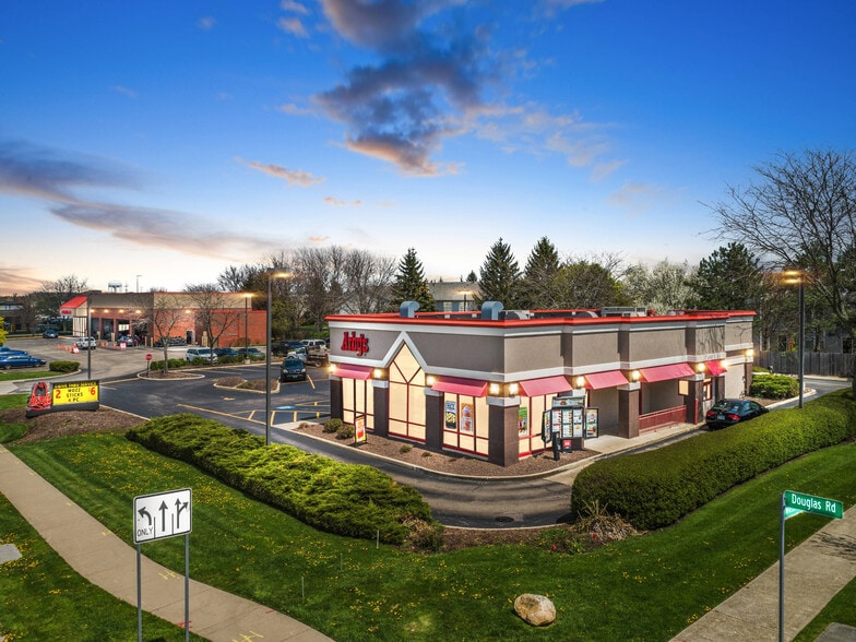 More Photos Of 240 Douglas Rd, Oswego Fast Food For Lease